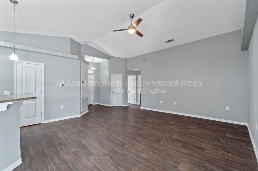 Building Photo - 229 Croft Cir