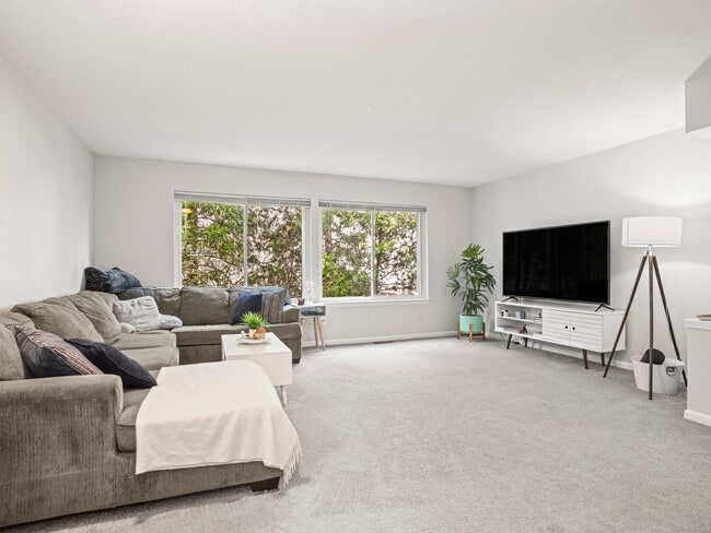 Building Photo - 1611 Washington Blvd