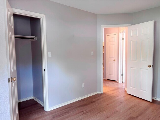 Building Photo - 14901 Sand Dollar Ct