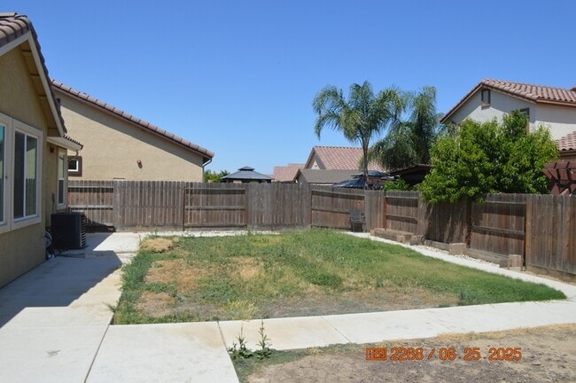 Building Photo - 1668 Ryegrass Wy