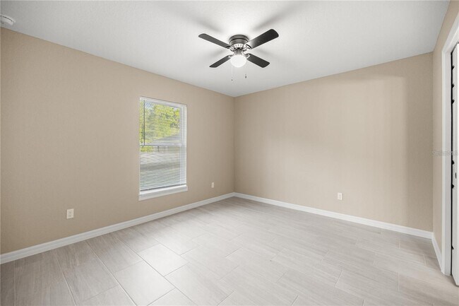 Building Photo - 5795 NW 11th Pl