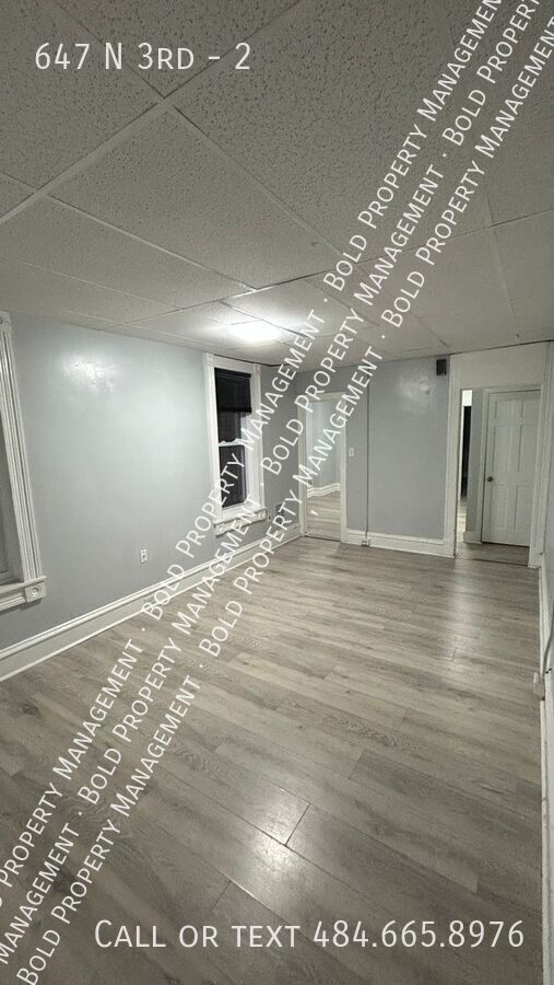 Building Photo - 647 N 3rd-2