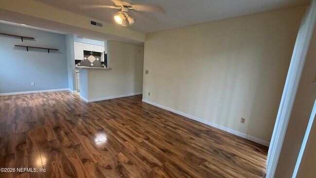 Building Photo - 10200 Belle Rive Blvd