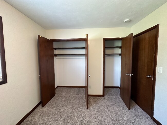 Building Photo - 6995 W 200 N