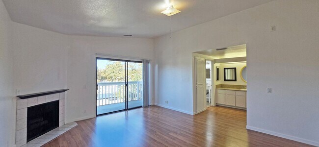 Building Photo - 7862 Hampton Ln