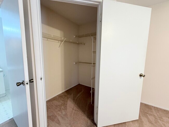Building Photo - 4799 Via Palm Lakes