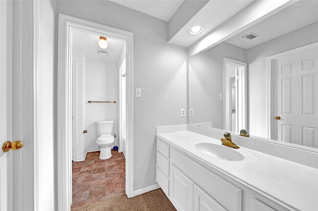 Building Photo - 4622 Grand Cayman Dr