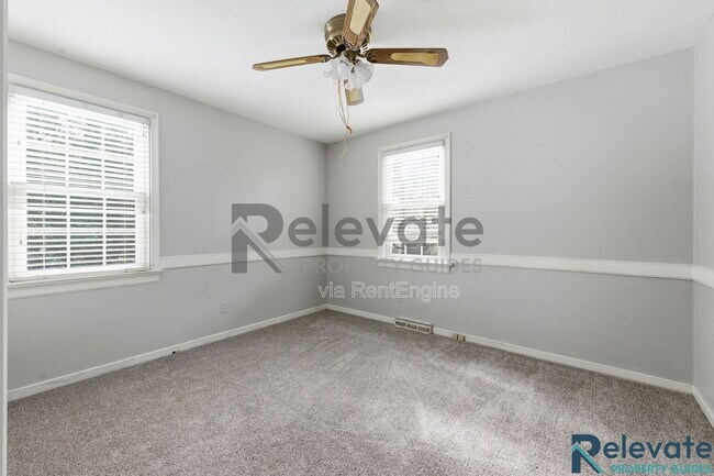 Building Photo - 8903 Freestone Ave