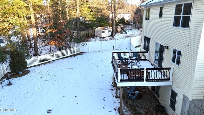 Building Photo - 8 Backstretch Ct