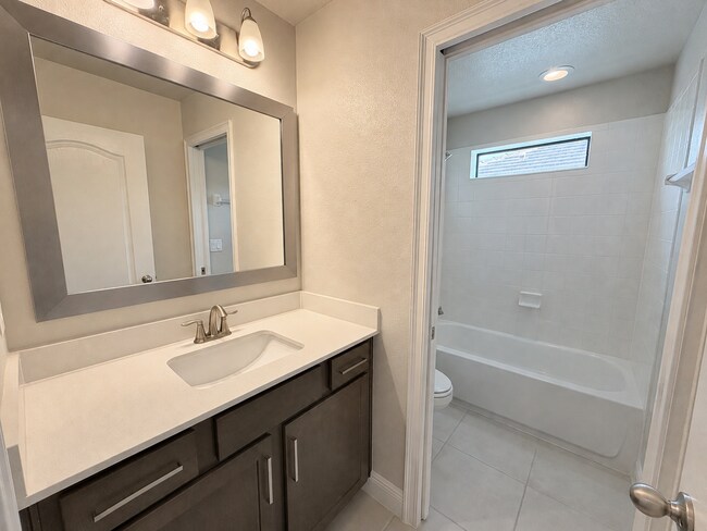 Building Photo - Spacious 5-Bedroom Home at 170 Mitchell's Manor – 4.5 Baths and 2,708 Sq Ft of Comfort in Haines ...
