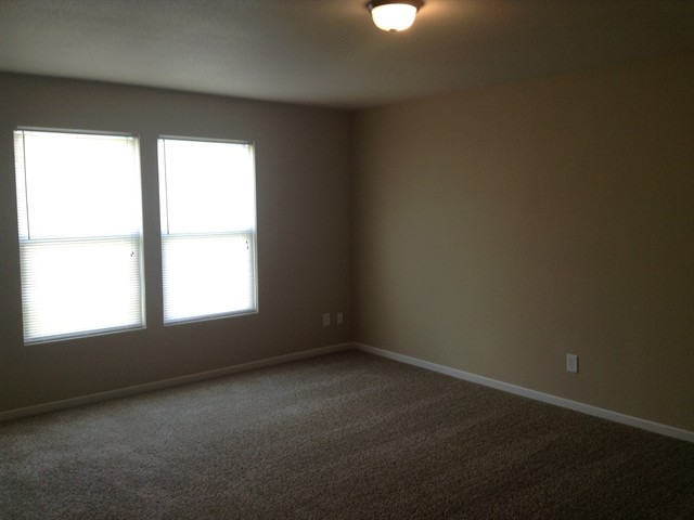 Building Photo - 3287 Underwood Dr
