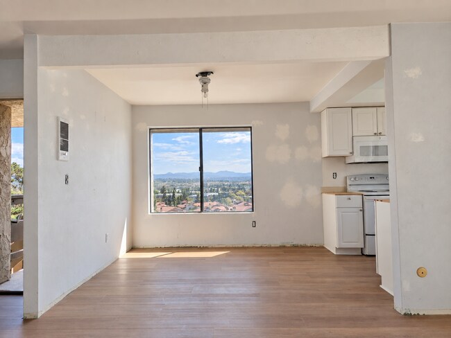 Building Photo - 13787 Mango Dr