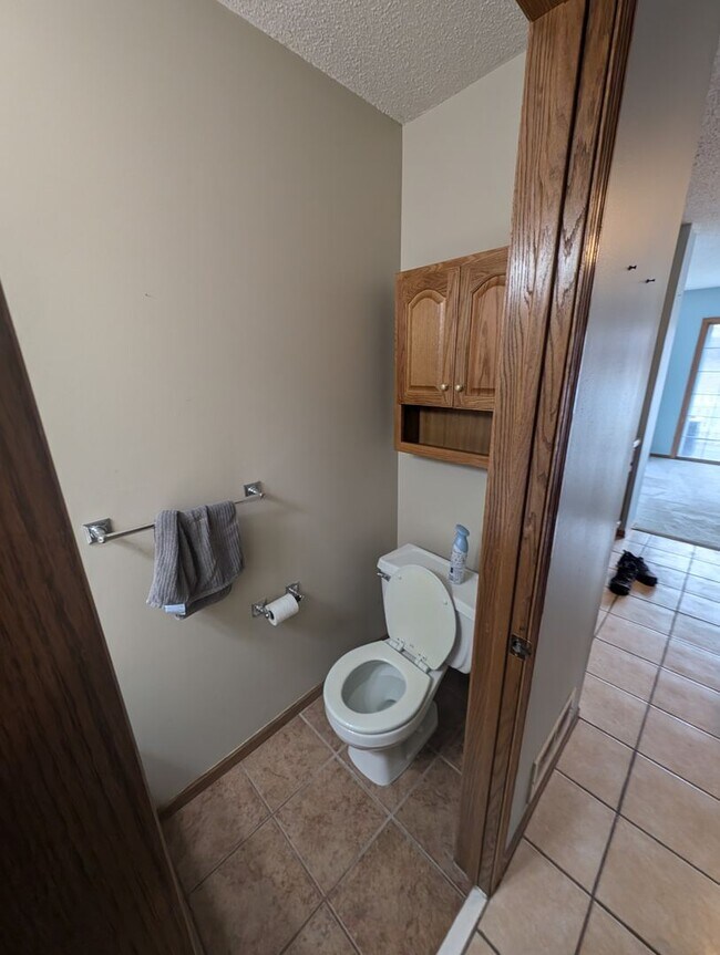 Building Photo - 2583 Bedford Ct