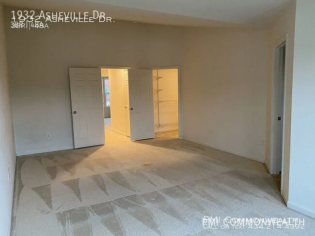 Building Photo - 1932 Asheville Dr