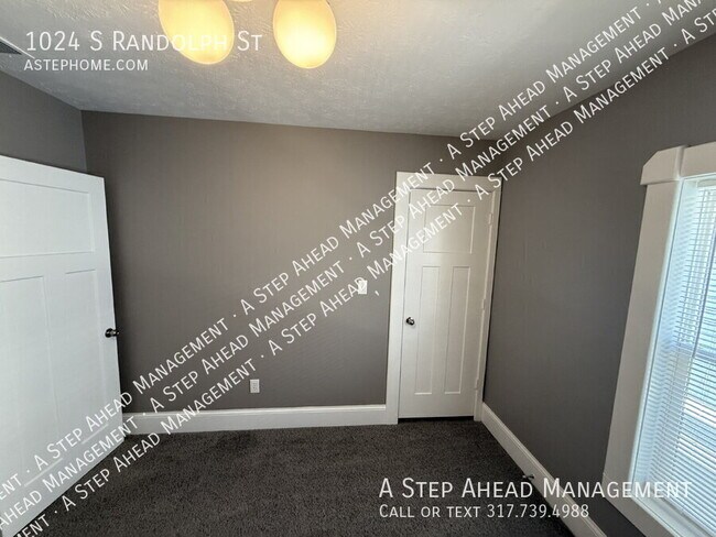 Building Photo - 1024 S Randolph St