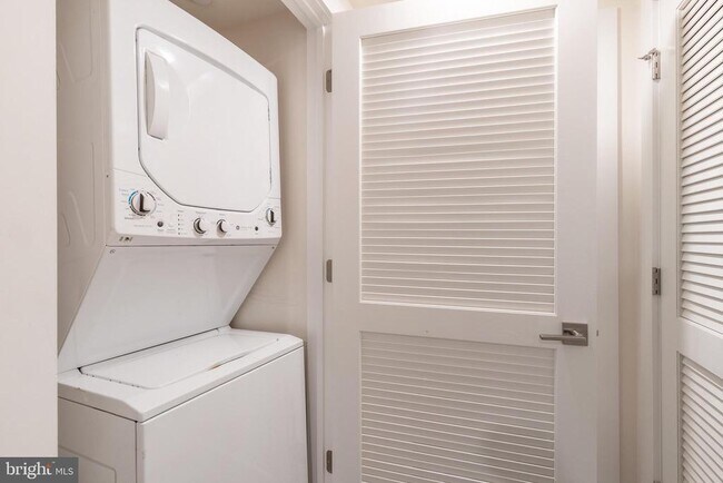 Building Photo - 2612 Braddock St