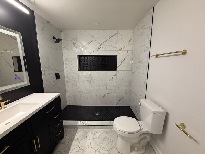 Building Photo - 2915 Reynolds Park Rd