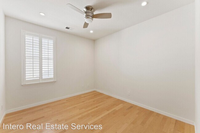 Building Photo - 4 br, 2.5 bath House - 4193 Stewart Lane