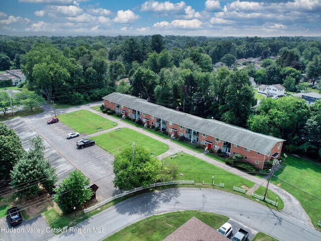 Building Photo - 30 Lamb Ave