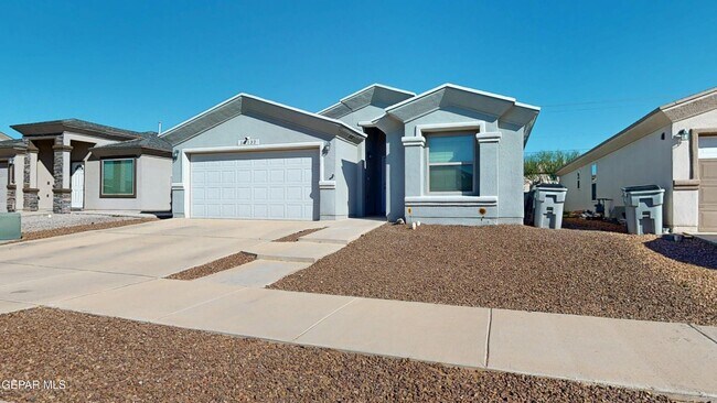 Building Photo - 12132 Mesquite Thorn Dr