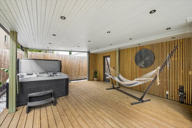 Building Photo - 7703 Bobbitt Ln