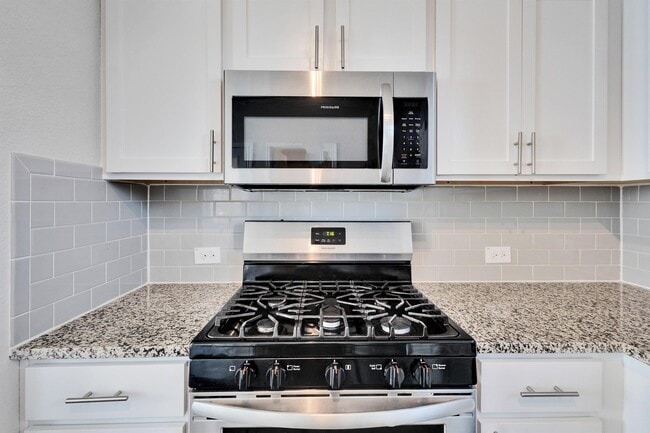 Building Photo - 2014 Arborside Dr