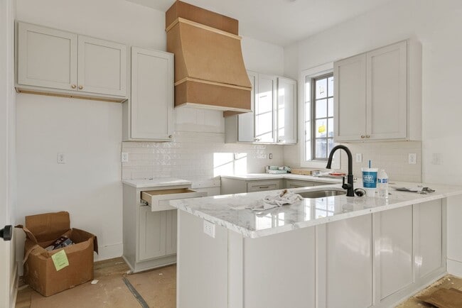 Building Photo - COMING SOON in SUGAR MILL POND!