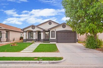 Building Photo - 12732 Roberto Nunez Ln