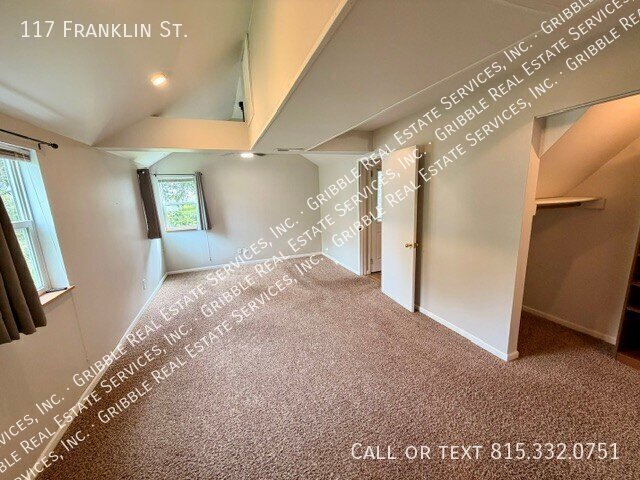 Building Photo - 117 Franklin St