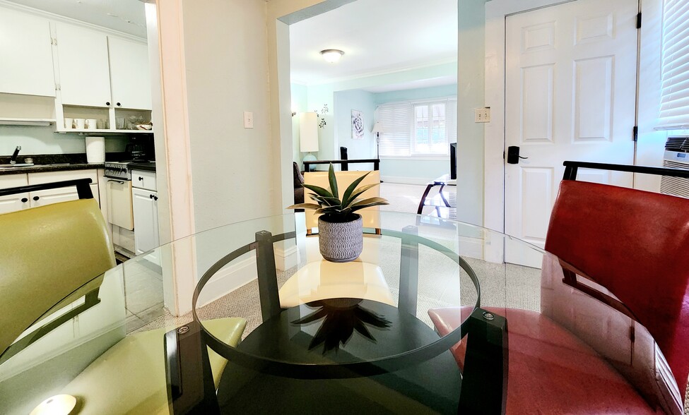 Building Photo - 740 Winfree Ave