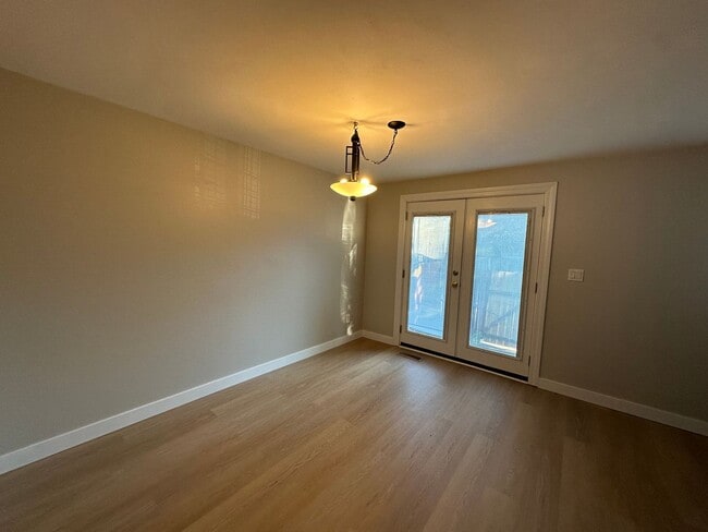 Building Photo - 3BR/2.5BA Townhome for Rent in Middletown - Recently Renovated!