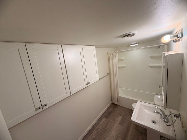 Building Photo - 4955 Bull Creek Rd