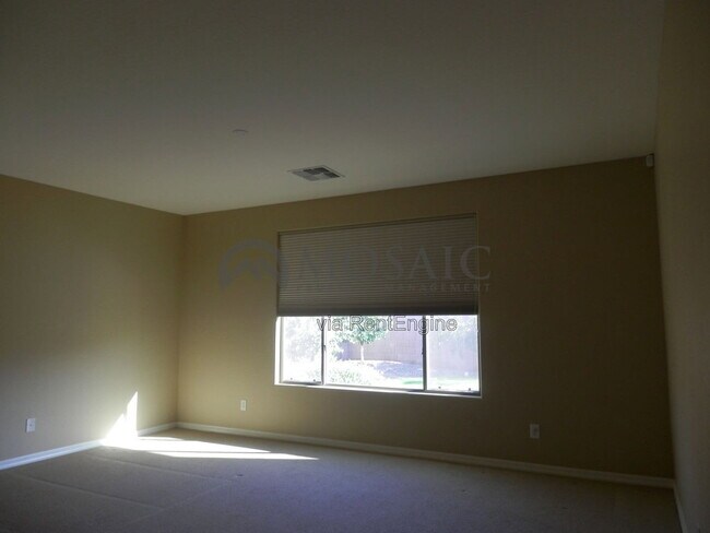 Building Photo - 1463 E Prescott Pl