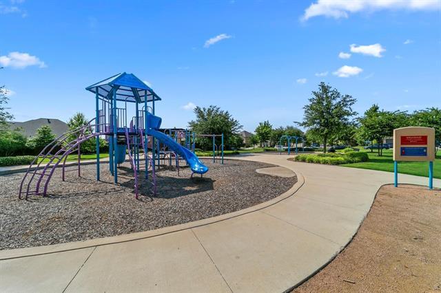Building Photo - 2911 Teak Dr