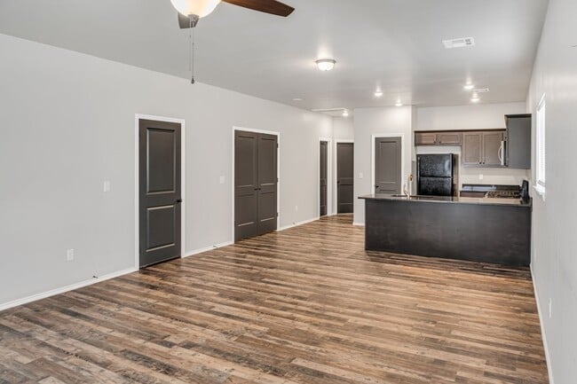 Building Photo - 1613 Timber Ridge Dr