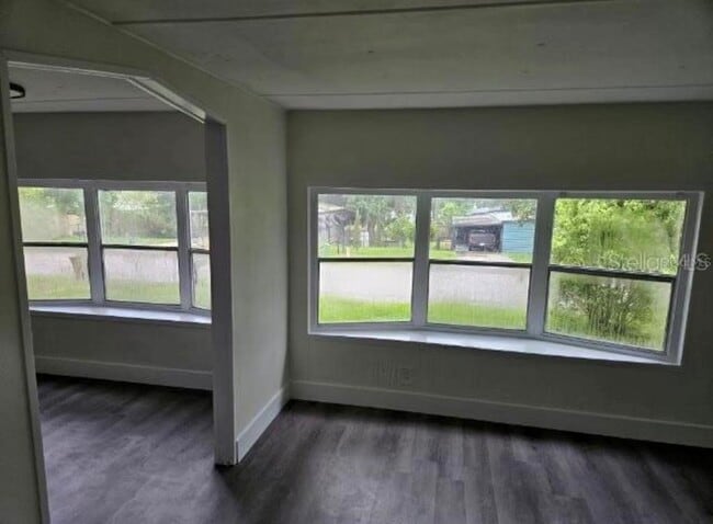 Building Photo - 17321 Palm Dr