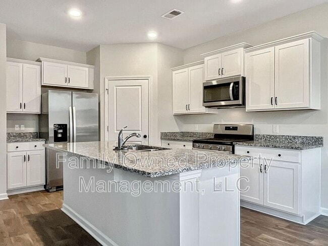 Building Photo - 146 Sweet Cherry Ln