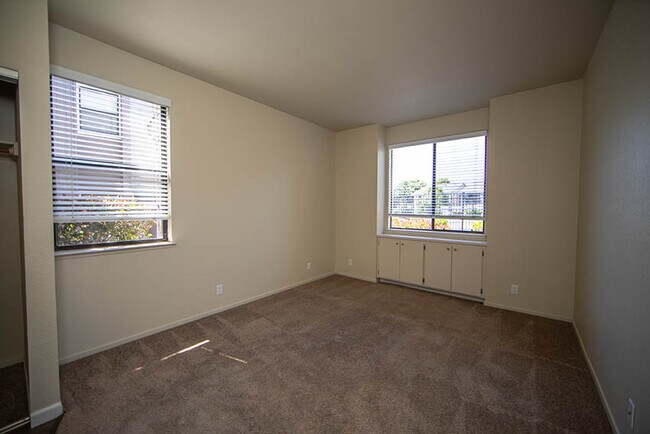 Laurel Grove Salinas, CA Apartment Finder