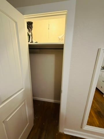 Building Photo - 998 N 6th St