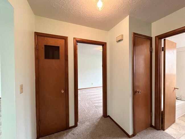 Building Photo - sw114th