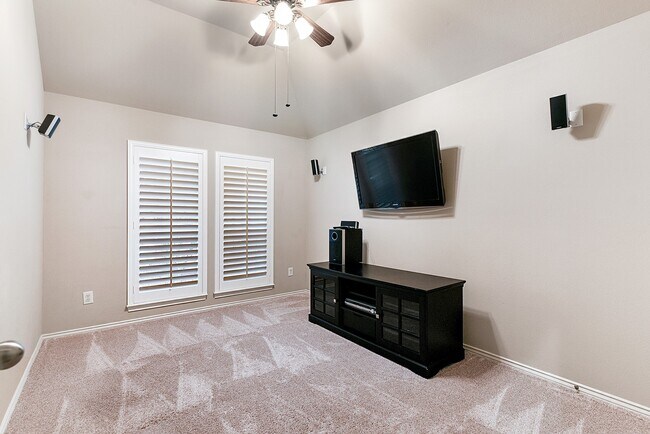 Building Photo - 28202 Sweet Oak Ln