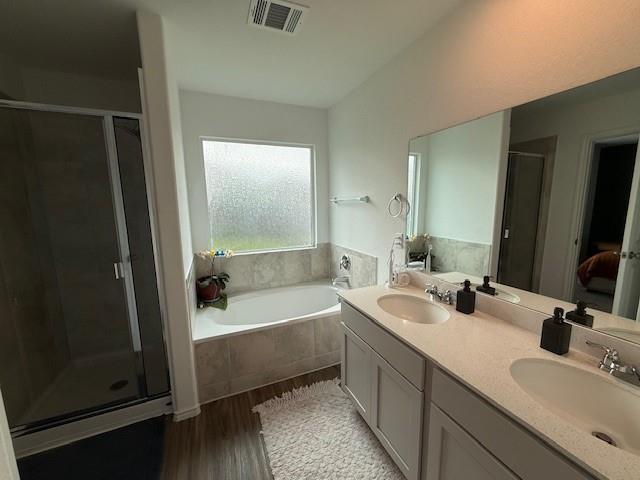 Building Photo - 204 Longbridge Dr