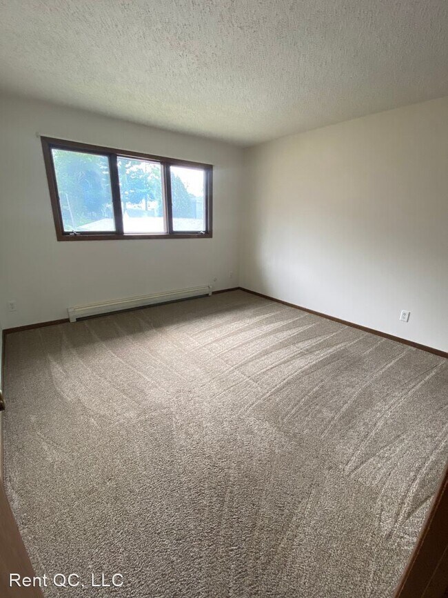 Building Photo - 2 br, 1 bath House - 2239 24th Street #9