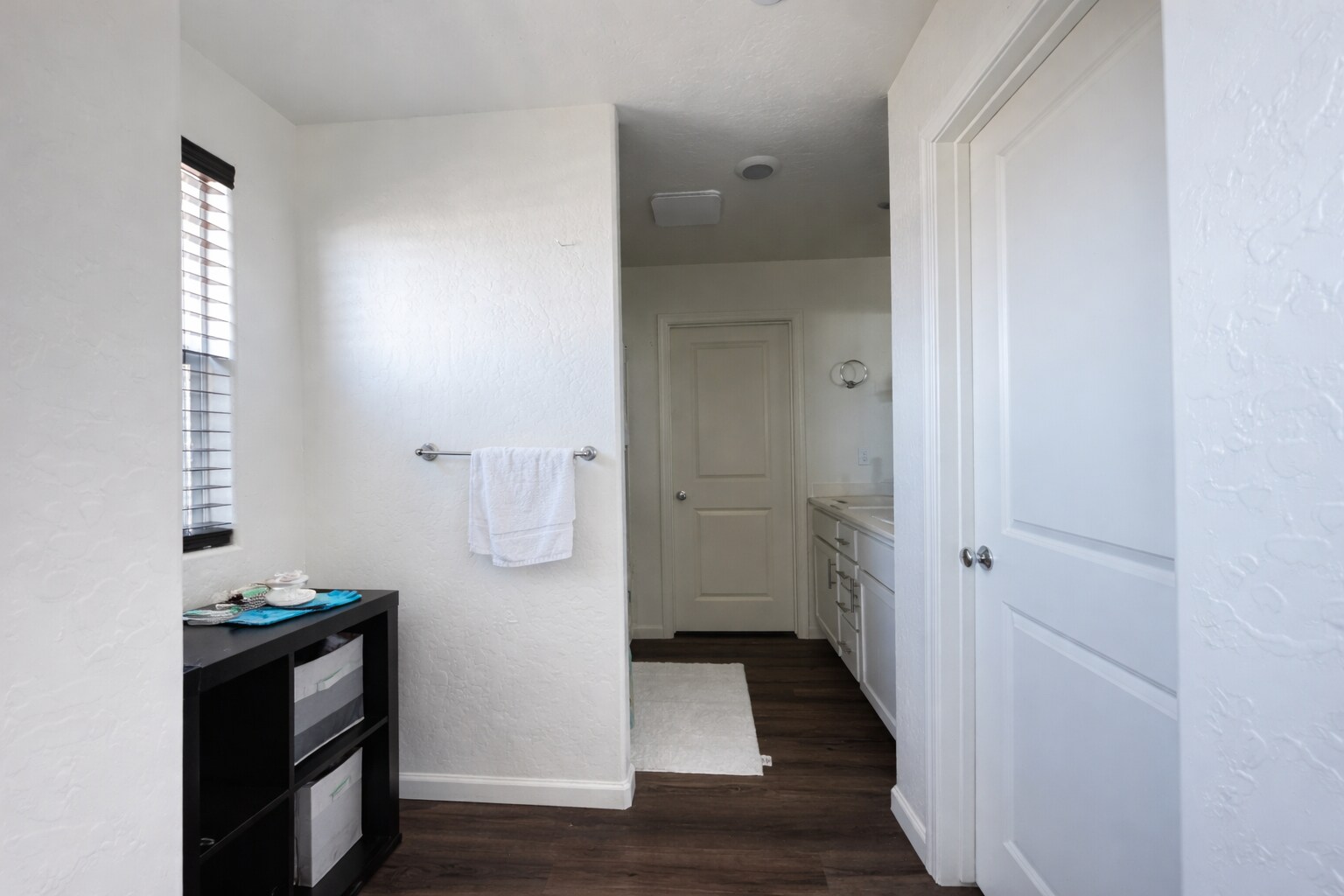 Building Photo - 719 Irma Dr