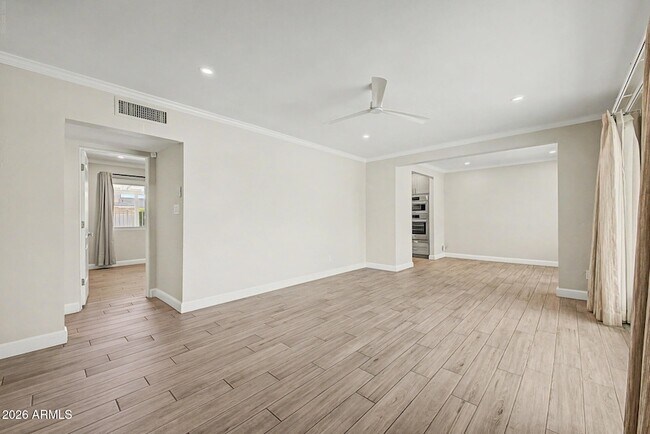 Building Photo - 5539 N 19th St