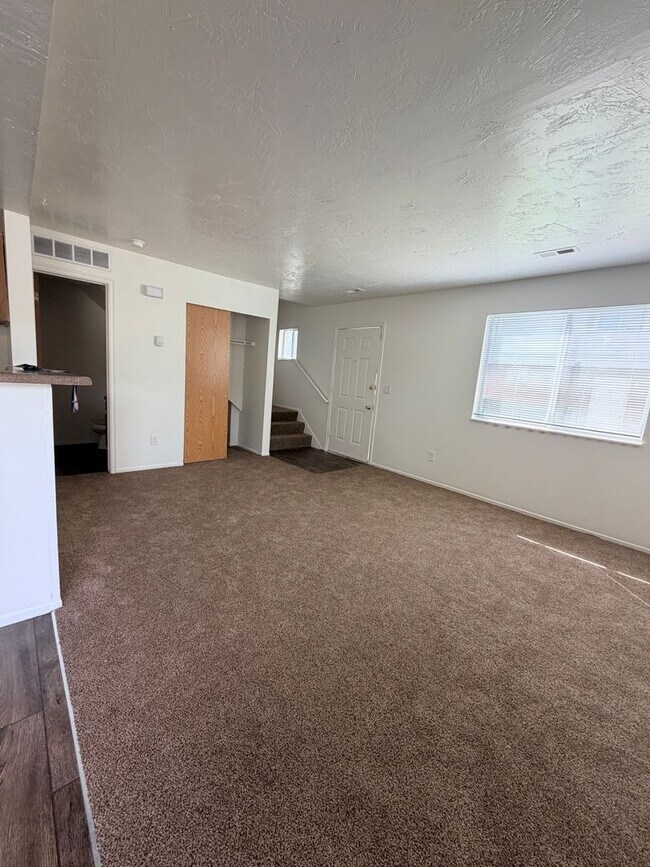 Building Photo - 3432 Ridgeland Park Dr
