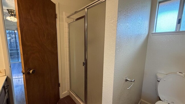 Building Photo - 5707 N Valentine Ave