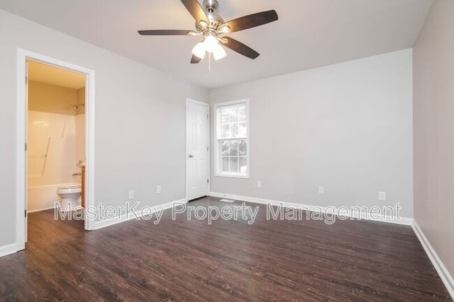 Building Photo - 6025 Presentation St