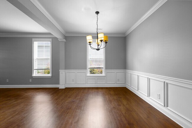 Building Photo - 175 Colonial Ct