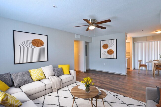 Building Photo - Newly Remodeled South Abilene Apartments!